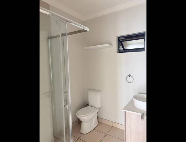 2 BEDROOM PROPERTY TO RENT IN HALFWAY GARDENS